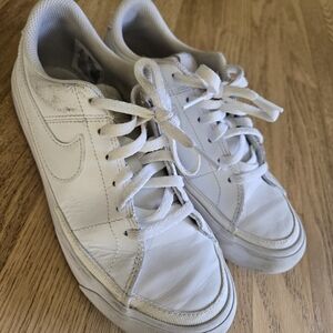 Nike White Shoes Size 4 Youth,  Used For Dance Hip Hop